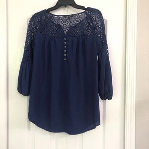 Dainel Rainn womens 1/4 buttons crochet pullover blouse blue small